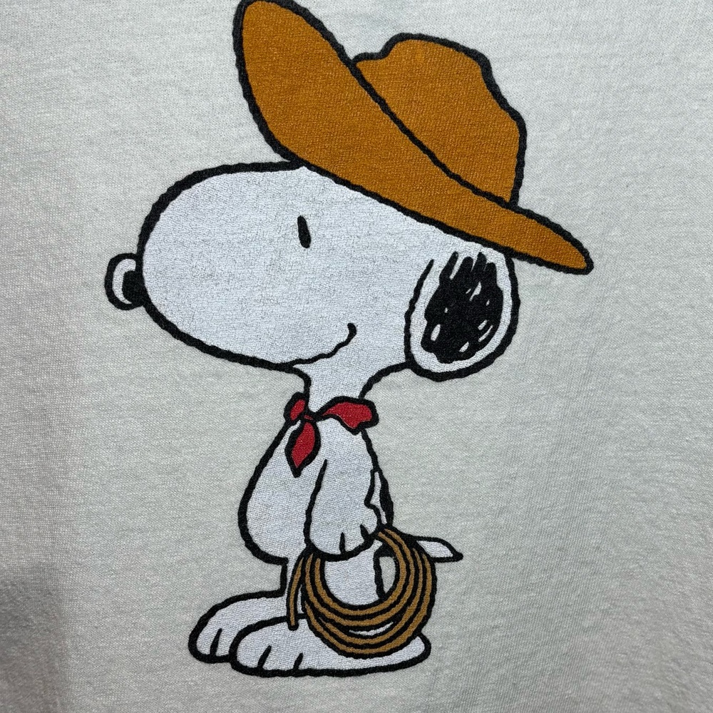 Snoopy Goes West Cowboy Snoopy tee, size adult large - Picture 4 of 7